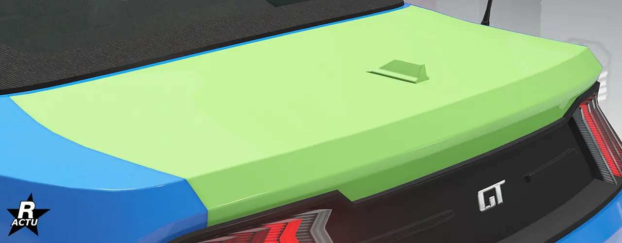 Vue rapprochée du coffre de la voiture Vapid Dominator GT. Le coffre est peint dans la couleur secondaire et dispose d'une petite aile en son centre.