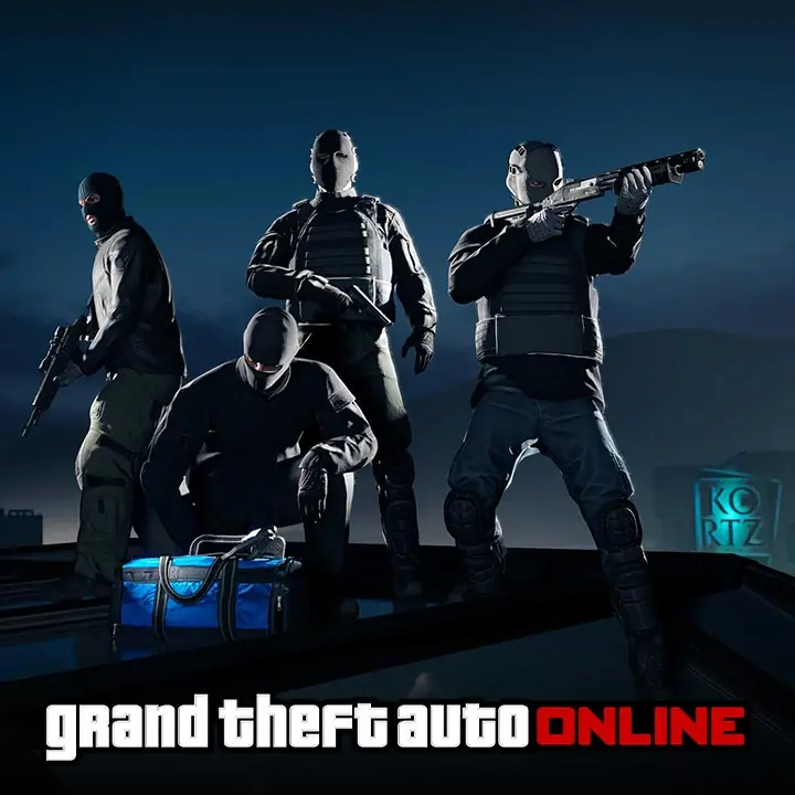 4 joueurs de GTA Online s'infiltrant dans le musée lors du braquage, via la mise à jour "Le Braquage du Kortz Center".