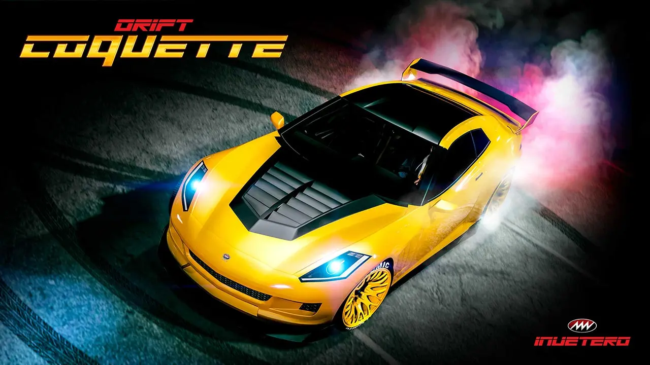 Image promotionnelle  de la voiture Invetero Coquette dans sa version drift. Le véhicule est peint en jaune et fait chauffer ses pneus qui dégagent de la fumées blanches.