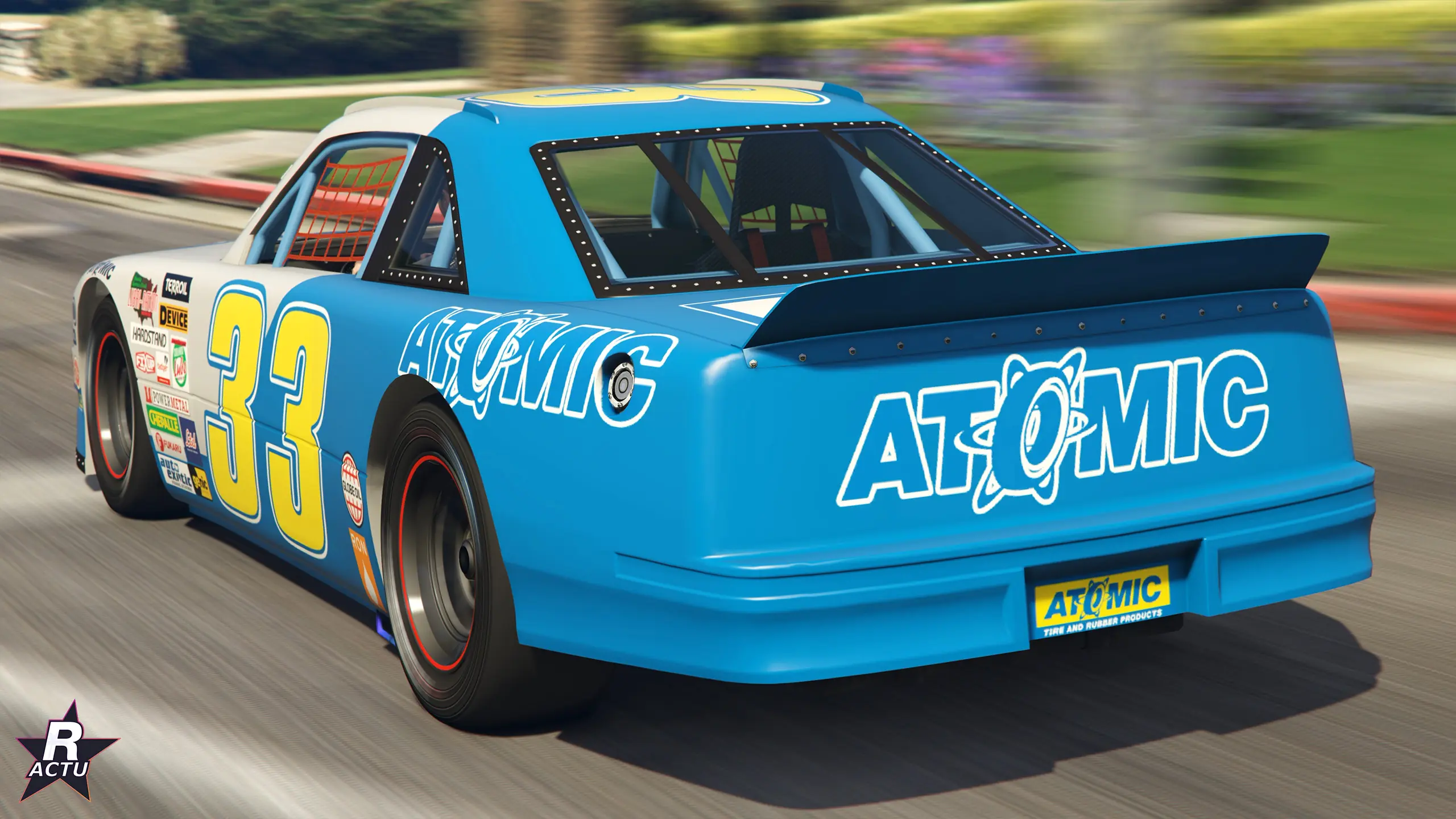 Vue arrière de la Declasse Hotring Sabre n°33 en livrée Atomic dans GTA Online