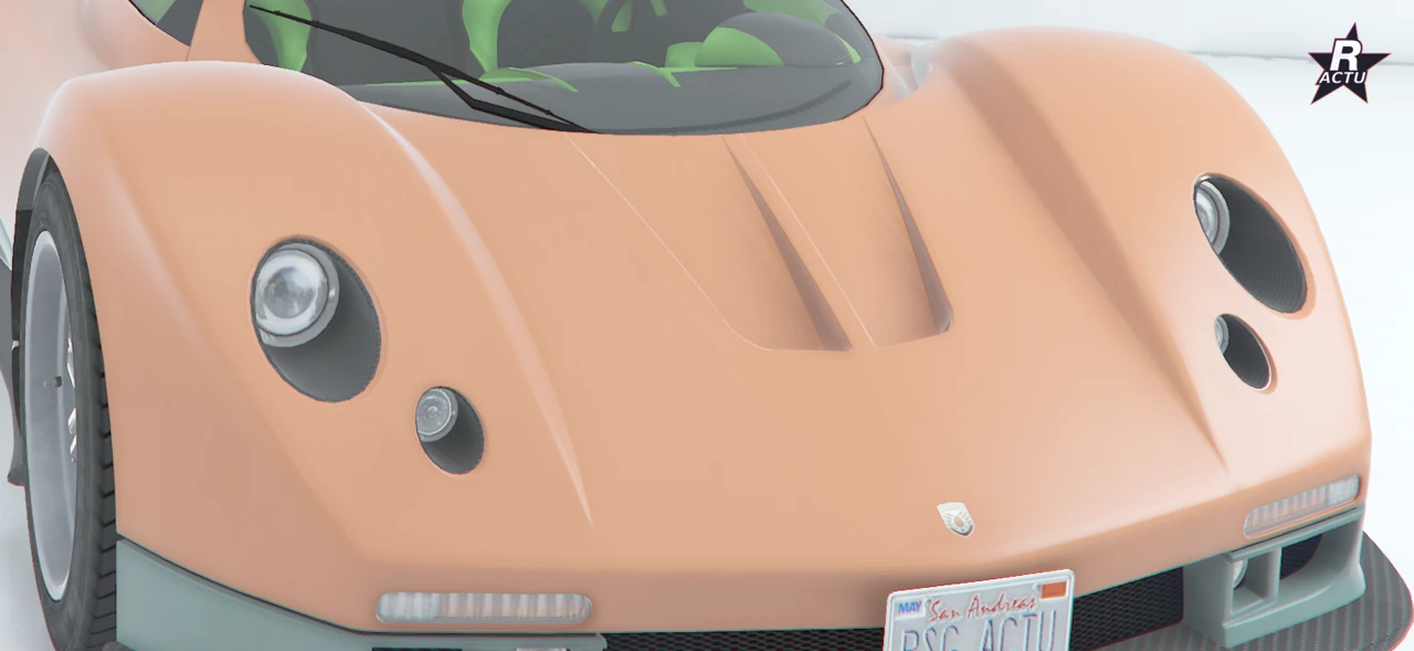 Capot de course avec prises d'air sur la Pegassi Horus