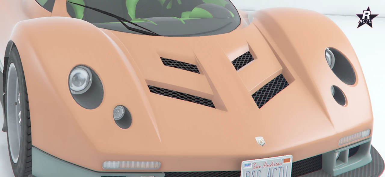 Capot performance avec extracteurs sur la Pegassi Horus